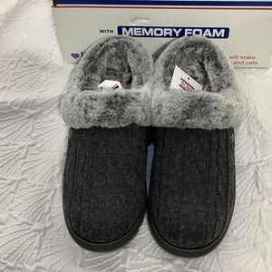 BOBS from Skechers Gray Faux Fur Keepsake-Angel 8.5